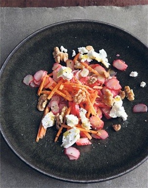 Raw rhubarb and carrot salad