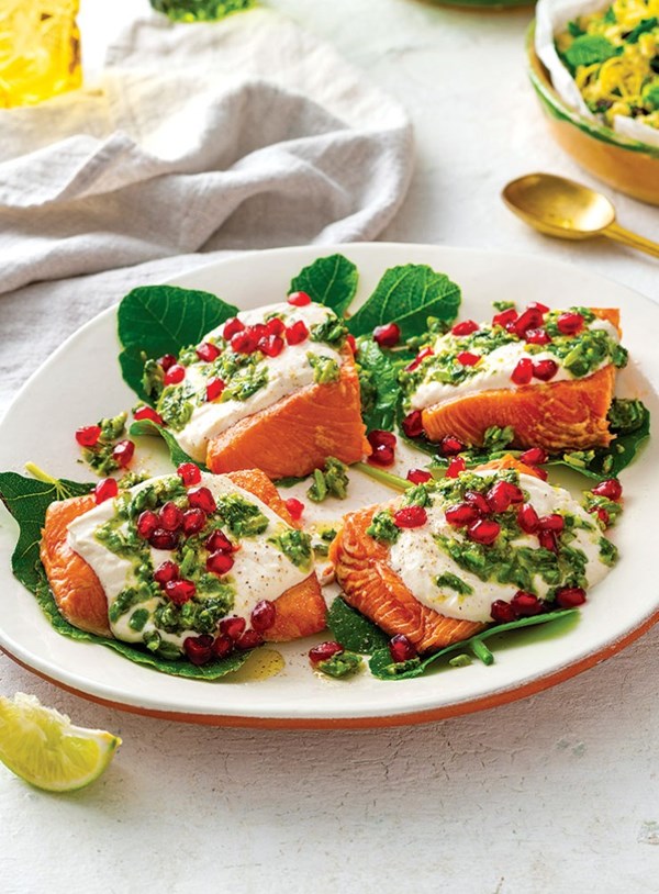 Raw salmon and watercress salad