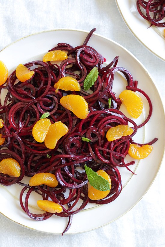 Raw spiralized beet & mandarin salad with mint