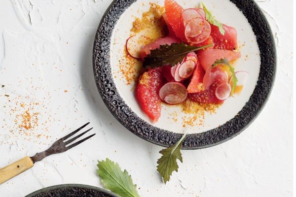 Raw tuna with pink grapefruit and radish
