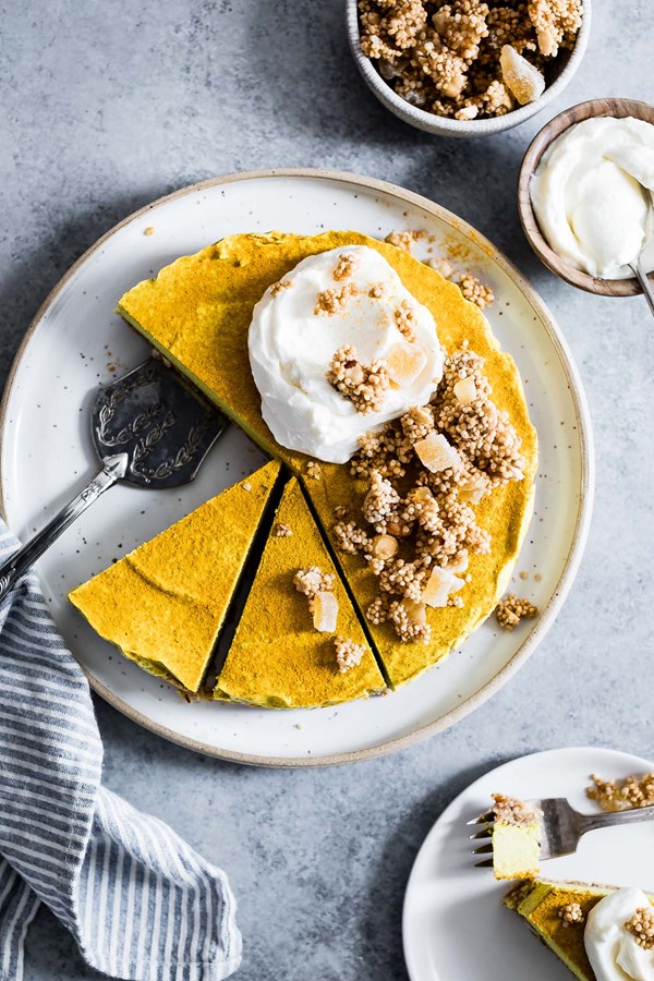 Raw vegan golden milk cheesecake