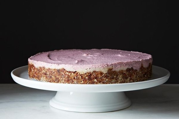 Raw, vegan strawberry vanilla cheesecake