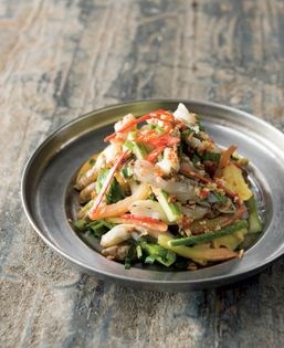Razor clam salad (Goi sò móng tay)