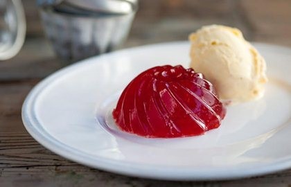Real strawberry jelly and ice cream