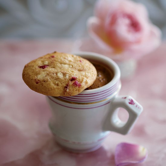 Rebel rose cookies