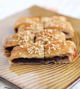 Red bean pancakes