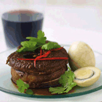 Red-braised beef brisket with Chinese marbled eggs