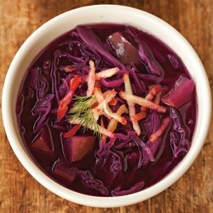 Red cabbage & apple soup