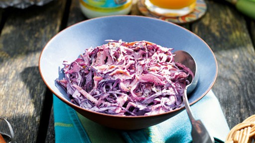 Red cabbage coleslaw