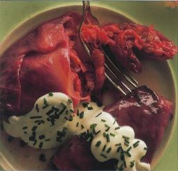 Red cabbage rolls
