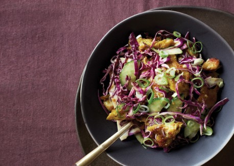 Red cabbage salad with curried seitan