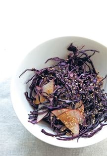 Red cabbage slaw with gomashio