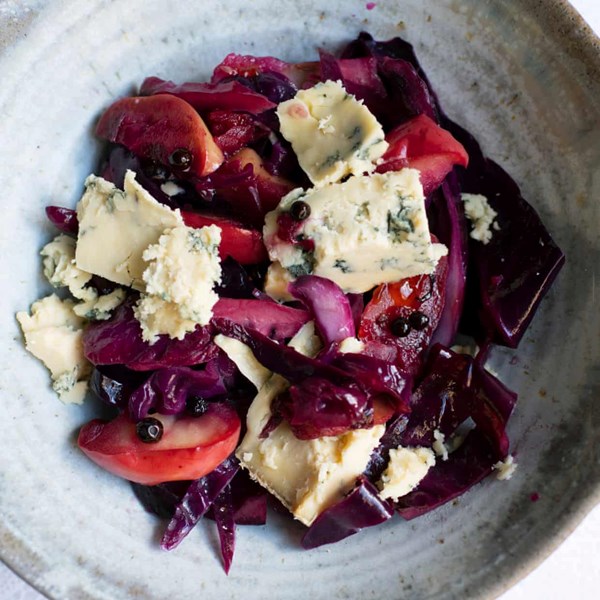 Red cabbage with apple and Stilton