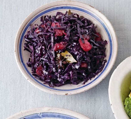 Red cabbage with apples & star anise