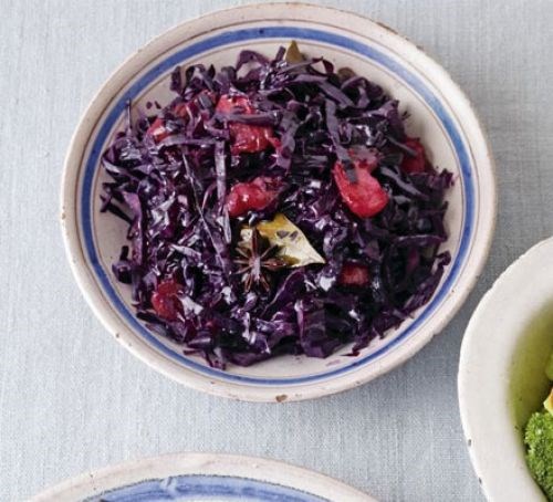 Red cabbage with apples & star anise