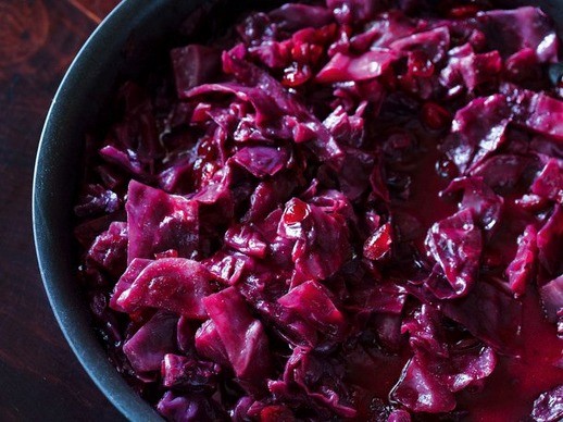 Red cabbage with cranberries (Czerwona kapusta z zurawina)