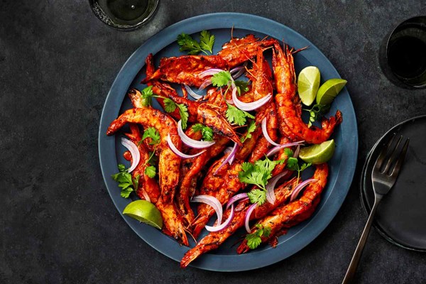 Red chile-marinated grilled shrimp (Camarones El Ricas) [Fermín Núñez, Este]