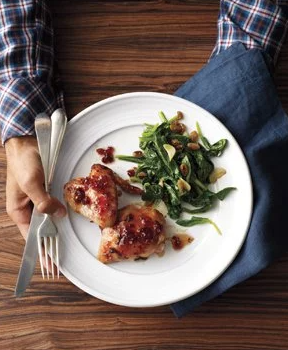 Red currant-glazed chicken with spinach