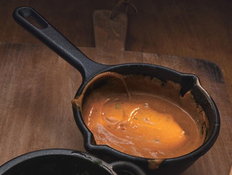 Red curry peanut sauce