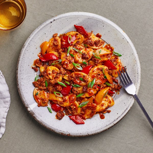 Red curry pork with rice cakes
