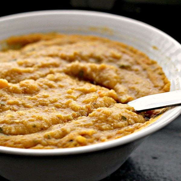 Red lentil soup with lemon
