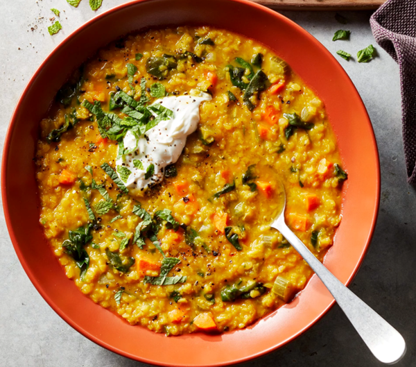 Red lentil soup with saffron