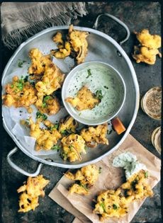 Red onion bhaji