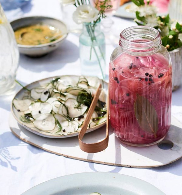 Red onion pickle