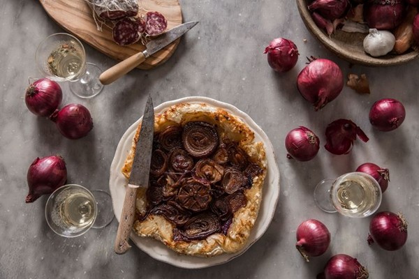 Red onion tarte Tatin