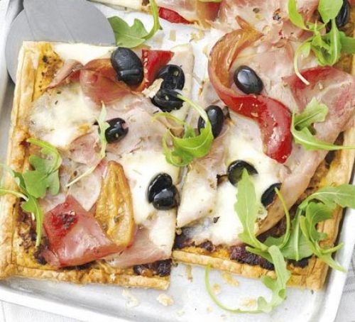 Red pepper, ham & cheese tart