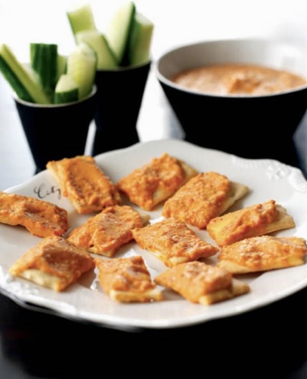 Red pepper hummus