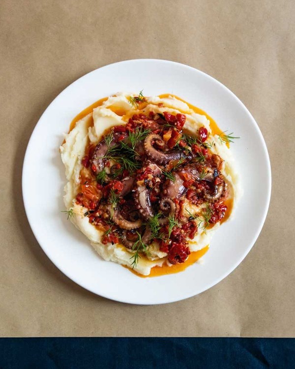 Red pesto