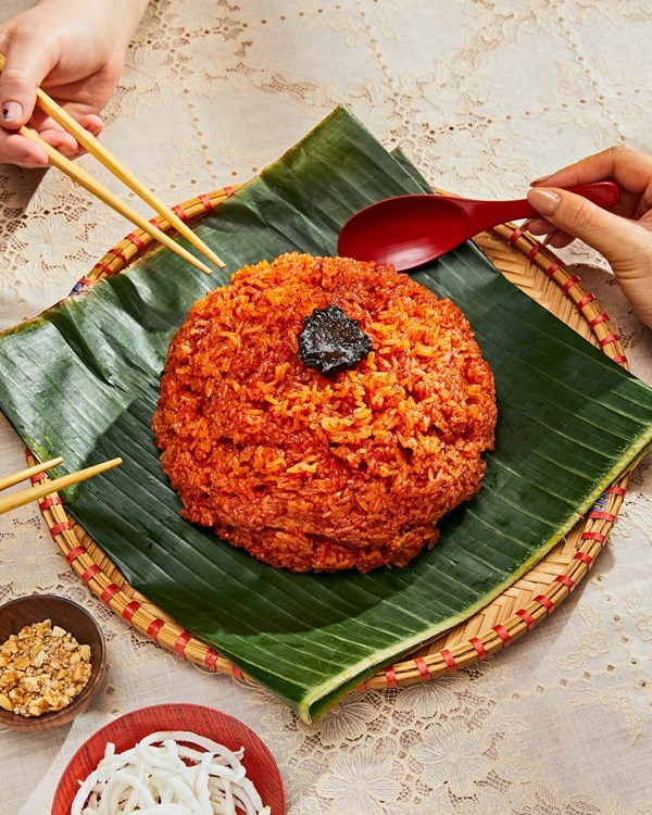 Red sticky rice (Xôi gấc)