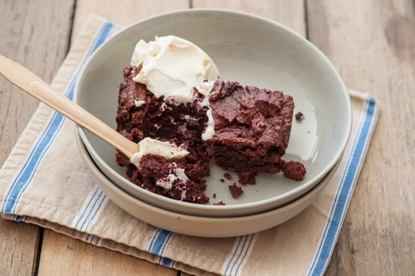 Red velvet brownies