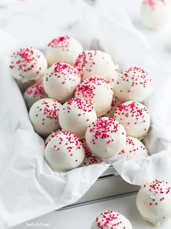 Red velvet cake truffles