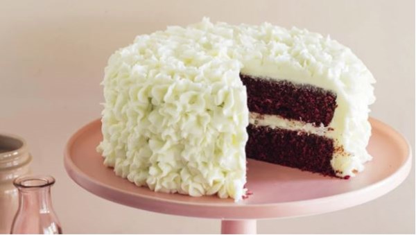 Red velvet cake with lemon cream cheese frosting
