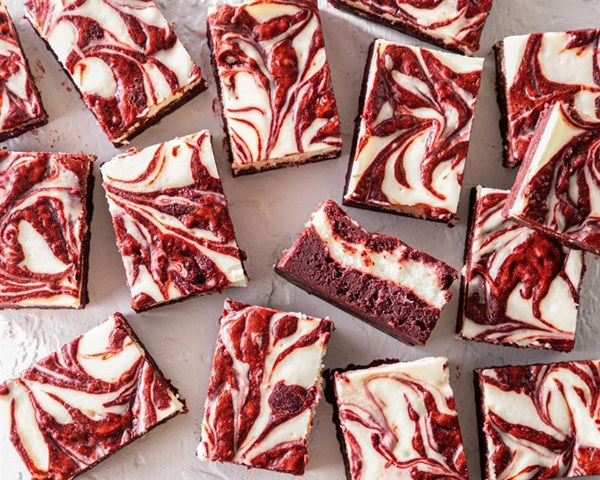 Red velvet-cheesecake swirl brownies