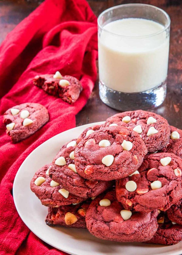 Red velvet cookies