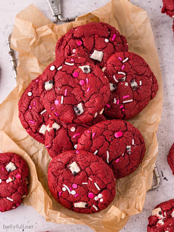 Red velvet cookies