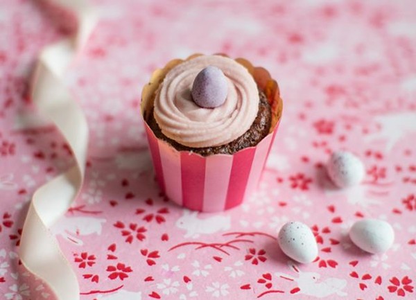 Red velvet Easter cupcakes