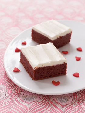 Red velvet-milk chocolate brownies