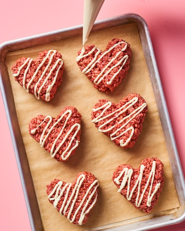 Red velvet Rice Krispies treats