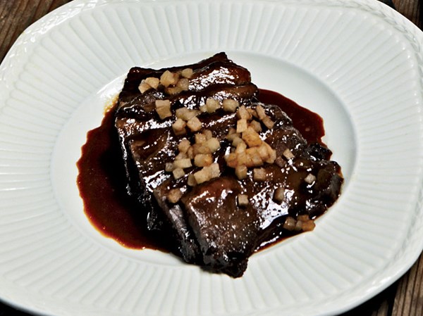 Red-wine-braised beef brisket