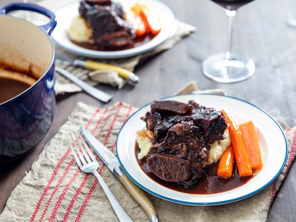 Red wine–braised beef short ribs 
