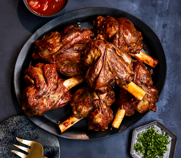 Red wine-braised lamb shanks