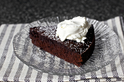Red wine chocolate cake