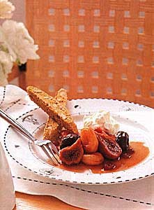 Red-wine-macerated winter fruit 