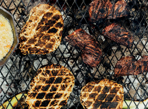 Red wine-marinated hanger steaks with flatbreads