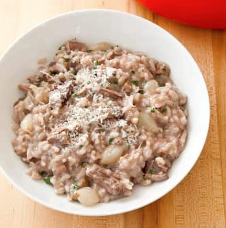 Red wine risotto with beans (Paniscia)