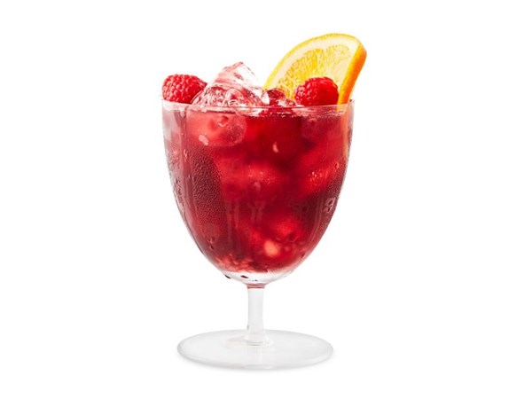 Red wine spritzer 